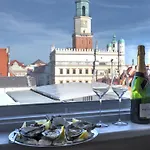 Oysters & Bubbles Gastro Rynek Square Познань