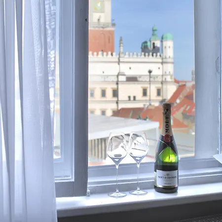 公寓式酒店 Oysters & Bubbles Gastro Rynek Square 波兹南