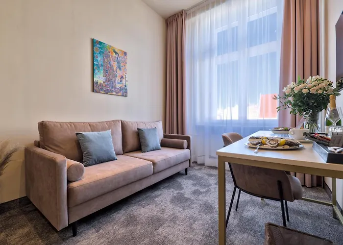 Oysters & Bubbles Gastro Rynek Square 波兹南