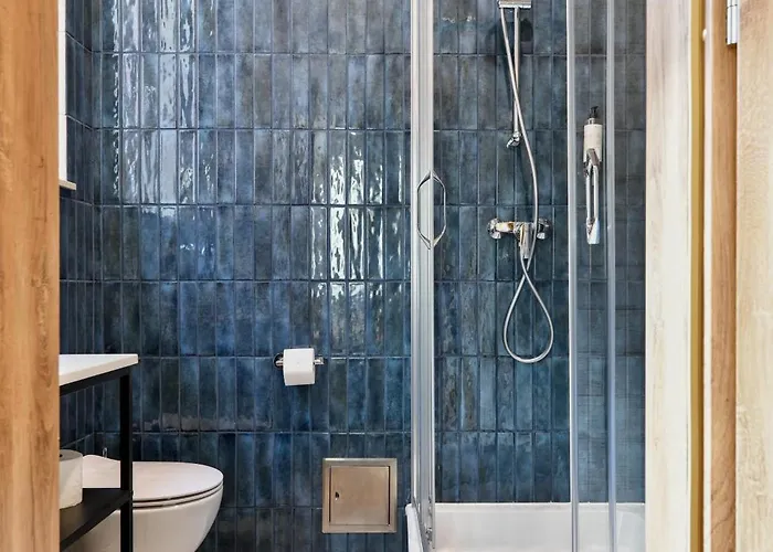 Oysters & Bubbles Gastro Rynek Square 公寓式酒店 3*