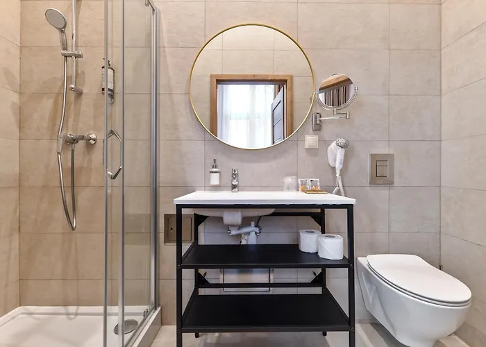 Oysters & Bubbles Gastro Rynek Square 3* 波兹南