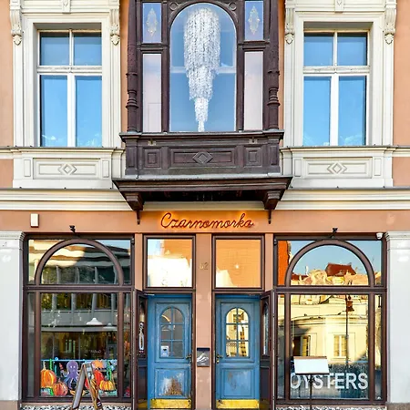 Oysters & Bubbles Gastro Rynek Square 4*